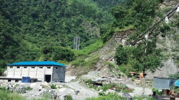 अनुमति विना सामुदायिक बन फडानी गर्दै खानिखोला हाईड्रोपावर